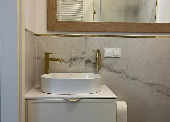 Lesna Przystan Kazub Nr 11 *